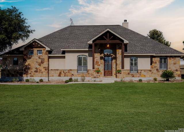 Property at 117 Abrego Run, Floresville, TX 78114, 4 beds, 2.5 baths