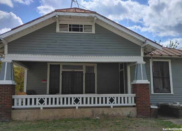 Property at 1122 Burnet St, San Antonio, TX 78202, 3 beds, 1 bath
