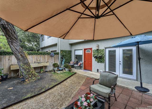 Property at 3103 Eisenhauer Rd Unit L21, San Antonio, TX 78209-3561, 2 beds, 2.5 baths