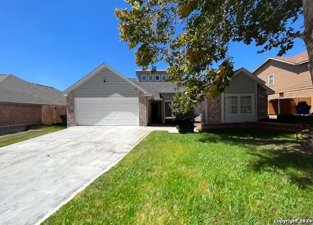 Property at 3517 Foxbriar Ln, Schertz, TX 78108-2236, 5 beds, 3.5 baths