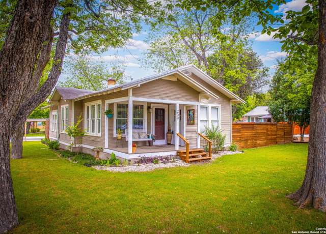 Property at 209 S Live Oak, New Braunfels, TX 78130, 2 beds, 1 bath