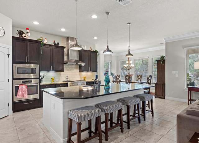 Property at 25914 Kalksteine Loop, New Braunfels, TX 78132-2794, 4 beds, 3 baths