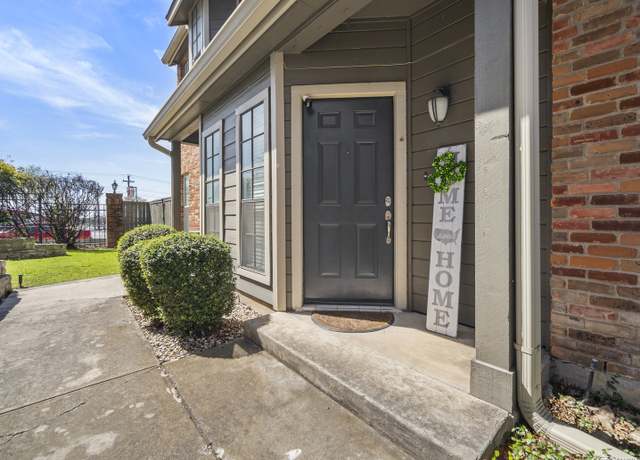 Property at 17 Chapel Hl #17, San Antonio, TX 78240, 2 beds, 1.5 baths
