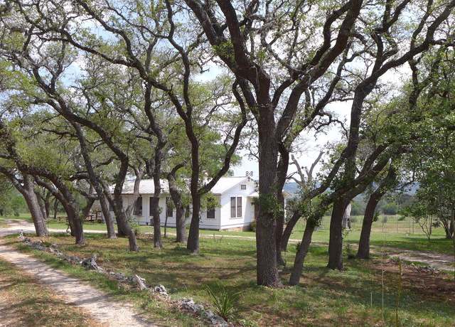 Property at 41 Big Joshua Crk, Comfort, TX 78013, 2 beds, 1 bath