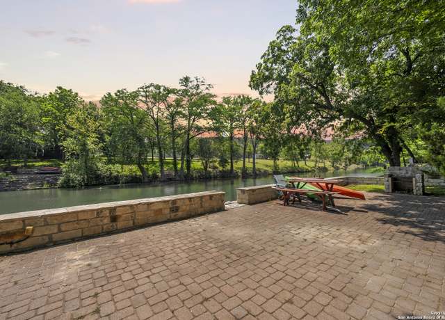 Property at 1409 Edgewater Fls, Canyon Lake, TX 78133, 3 beds, 2.5 baths