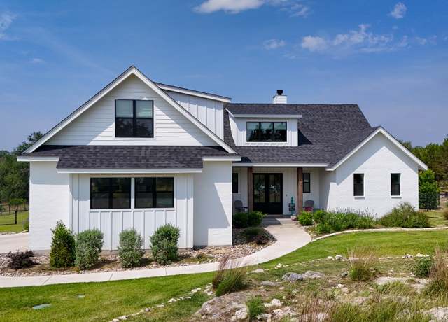 Property at 340 Warbler, Spring Branch, TX 78070, 4 beds, 3 baths