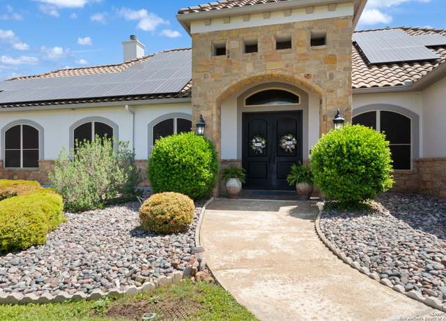 Property at 2101 Oak Vly, New Braunfels, TX 78132, 4 beds, 3.5 baths
