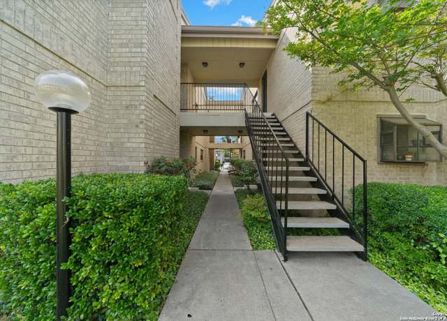 Property at 11843 Braesview #2311, San Antonio, TX 78213-4811, 1 bed, 1 bath