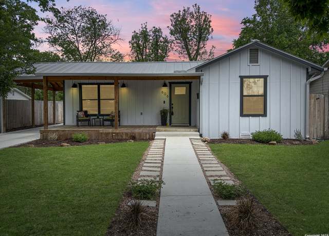 Property at 606 Harper St, Kerrville, TX 78028, 3 beds, 2 baths
