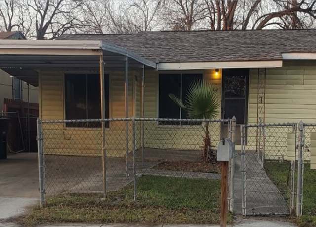 Property at 1243 Jewett St, San Antonio, TX 78237-2713, 2 beds, 1 bath