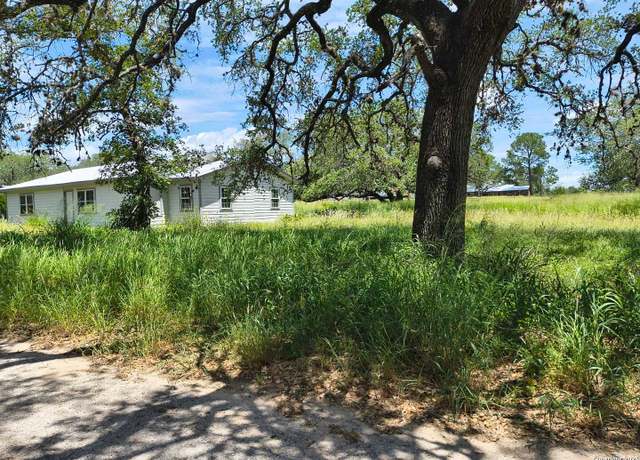 Property at 82 Lance, Poteet, TX 78065