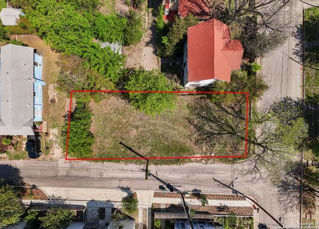 Property at 421 N Pine St, San Antonio, TX 78202