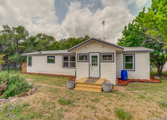 Property at 104 Northview, Kendalia, TX 78027, 3 beds, 2 baths