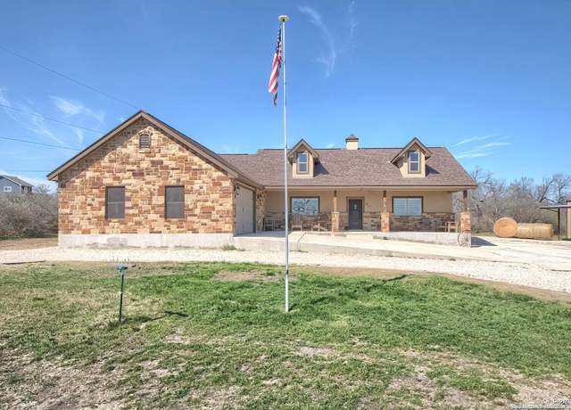 Property at 6197 Pfeil Rd, Schertz, TX 78154-6030, 3 beds, 2.5 baths