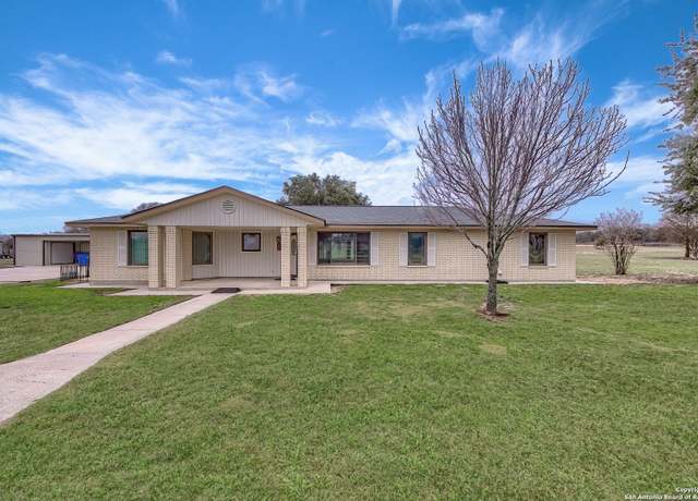 Property at 113 Twin Oaks, La Vernia, TX 78121, 3 beds, 2 baths