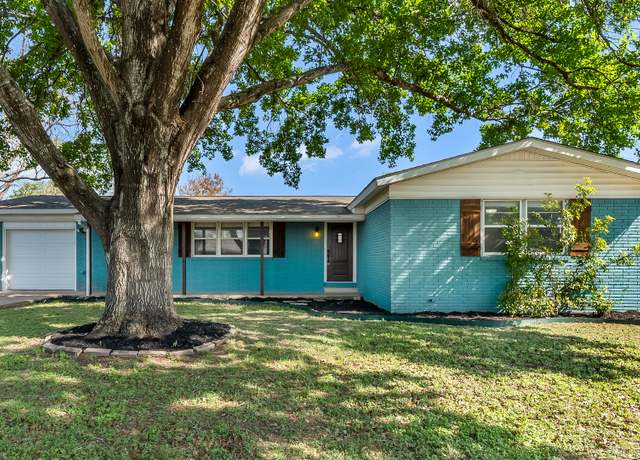 Property at 1232 Rivercrest, New Braunfels, TX 78130, 3 beds, 2 baths