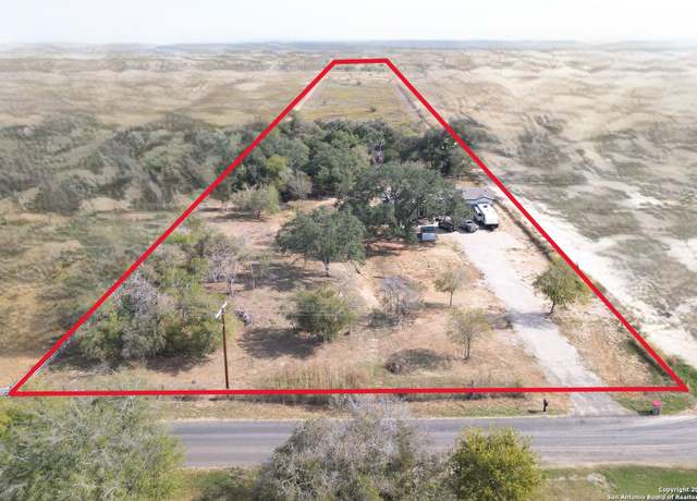 Property at 1169 Old Adams Ln, Pleasanton, TX 78064-7096, 4 beds, 3 baths