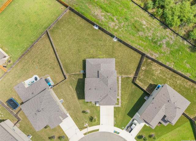Property at 916 Rolling Riv, Cibolo, TX 78108, 4 beds, 2.5 baths