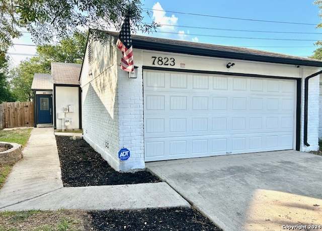Property at 7823 Broadwick, San Antonio, TX 78239-3343, 2 beds, 1 bath
