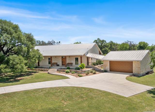 Property at 112 Ouray St, Boerne, TX 78006, 3 beds, 2 baths