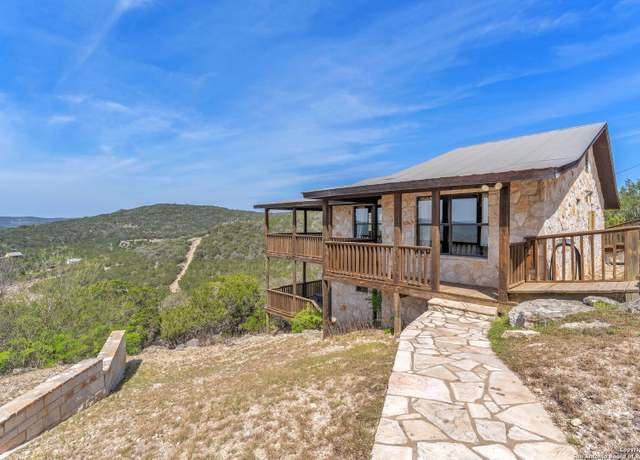 Property at 523 Cat Claw Mtn, Concan, TX 78838, 4 beds, 4 baths