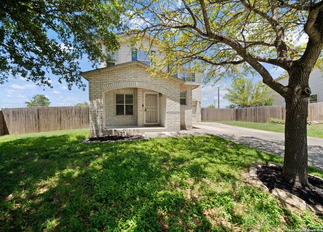 Property at 623 Cherokee, New Braunfels, TX 78132, 3 beds, 2.5 baths