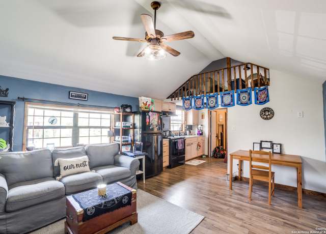 Property at 297 Chaparral Dr, Bandera, TX 78003, 2 beds, 2 baths