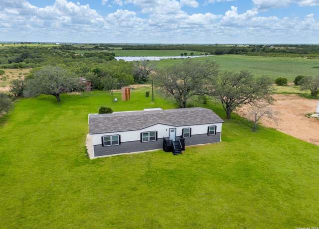 Property at 2935 FM 1333, Poteet, TX 78065, 4 beds, 2 baths