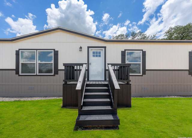 Property at 2935 FM 1333, Poteet, TX 78065, 4 beds, 2 baths