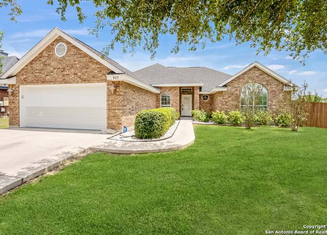 Property at 637 Topaz, Seguin, TX 78155, 4 beds, 2 baths