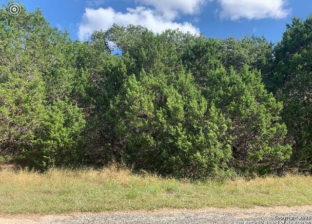 Property at 244 Summerset Trl, Fischer, TX 78623