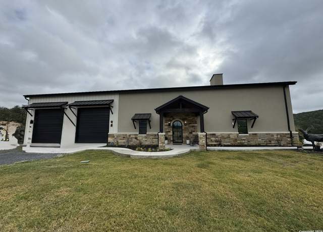 Property at 1275 Cypress Crk, Kerrville, TX 78003, 3 beds, 3 baths