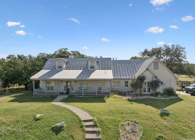 Property at 817 Usener Rd, Fredericksburg, TX 78624, 4 beds, 2 baths
