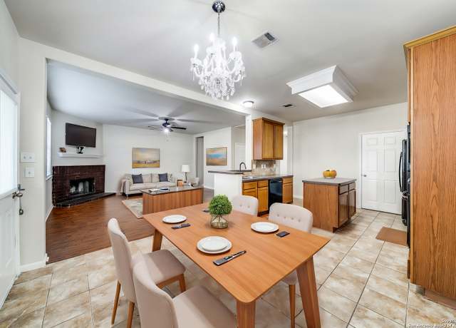 Property at 108 Ling Ln, Cibolo, TX 78108-3776, 4 beds, 2.5 baths
