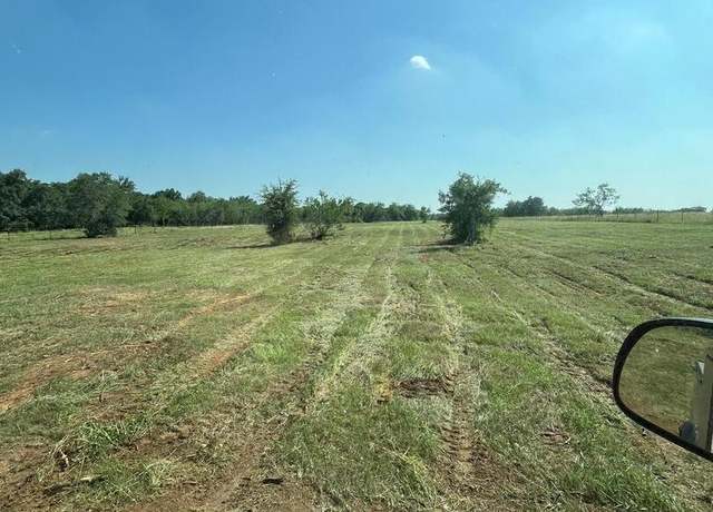 Property at 5986 Fm 1107 Unit B, Stockdale, TX 78160