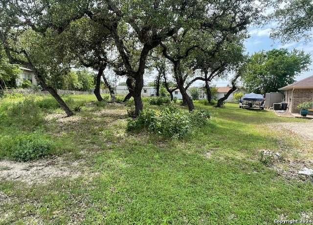 Property at 527 Canyon Edge, Canyon Lake, TX 78133