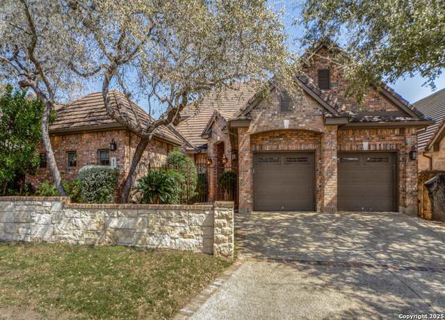 Property at 82 Westcourt Ln, San Antonio, TX 78257-1372, 4 beds, 3.5 baths