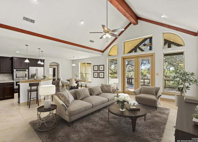 Property at 414 Rio Cir, Pipe Creek, TX 78063, 3 beds, 2.5 baths