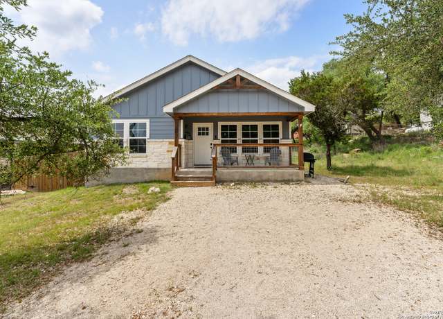 Property at 2319 Westview Dr, Canyon Lake, TX 78133, 3 beds, 2 baths