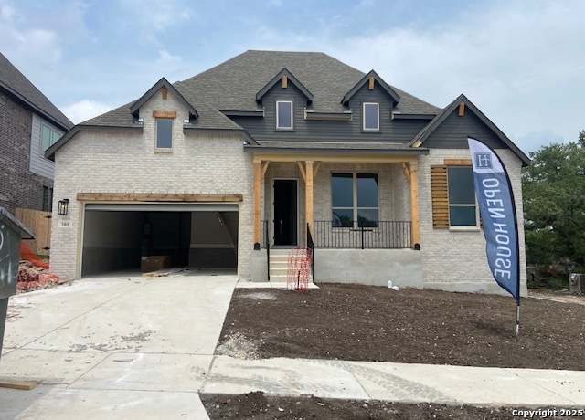 Property at 209 Barton Crk, Boerne, TX 78006, 4 beds, 4.5 baths