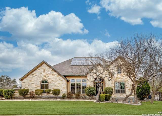 Property at 112 Sunrise Hl, Castroville, TX 78009, 3 beds, 2.5 baths