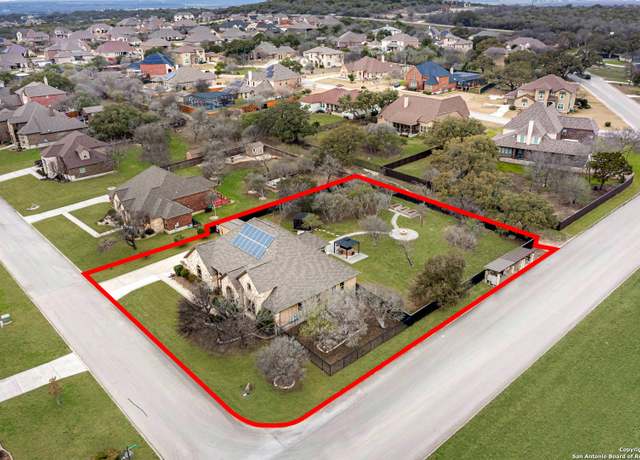 Property at 112 Sunrise Hl, Castroville, TX 78009, 3 beds, 2.5 baths