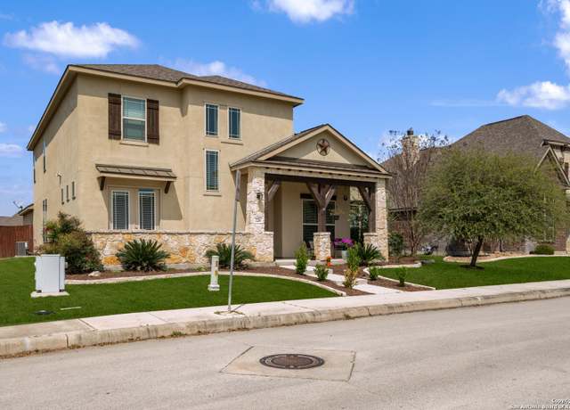Property at 226 Champion Blvd, Boerne, TX 78006, 5 beds, 4.5 baths