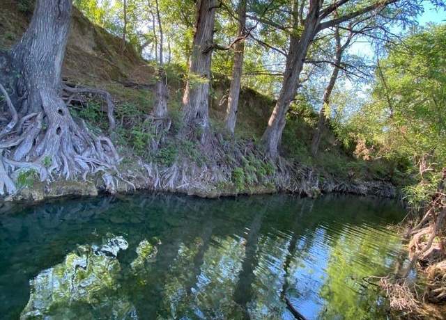 Property at 82 Private Rd 3800 FM 187 S, Utopia, TX 78884