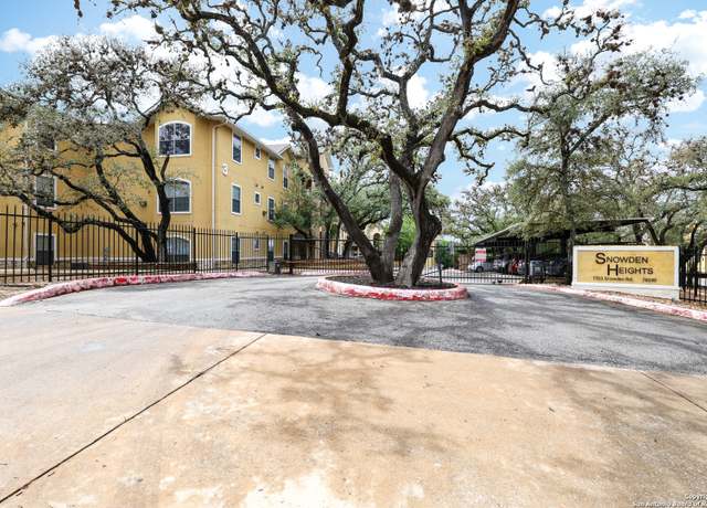 Property at 7323 Snowden #3302, San Antonio, TX 78240, 3 beds, 2.5 baths