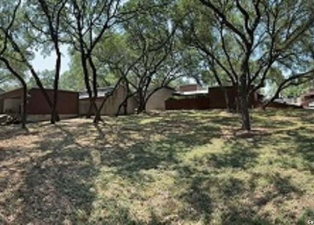 Property at 12046 Arms Way St, Live Oak, TX 78233, 3 beds, 2 baths