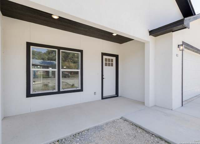 Property at 421 Rainbow Dr, Lakehills, TX 78063, 3 beds, 2 baths