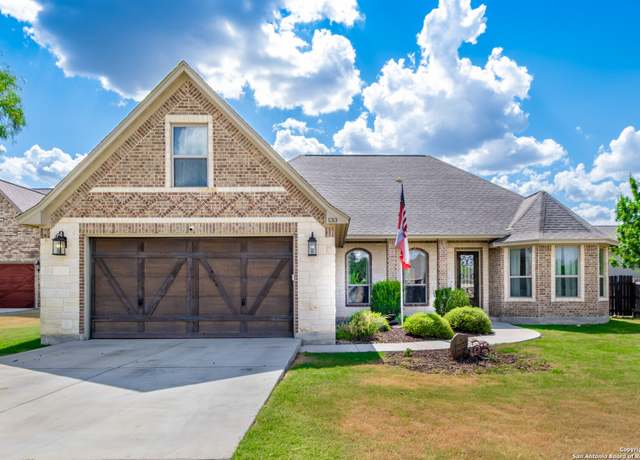 Property at 133 Mulhouse Cir, Castroville, TX 78009, 4 beds, 2 baths