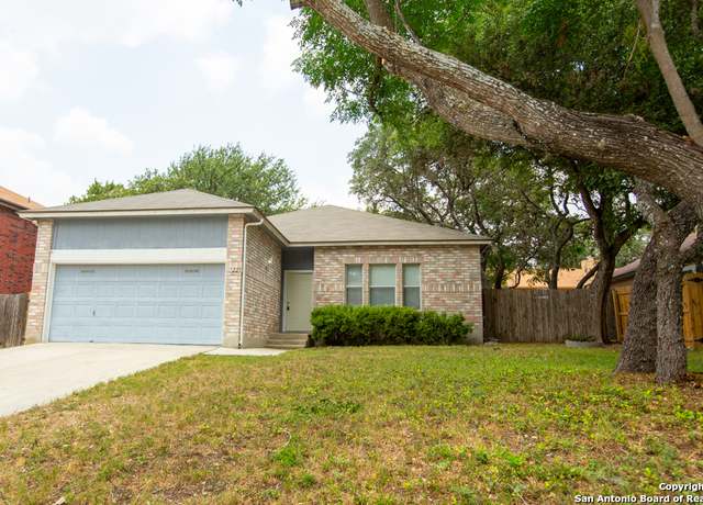 Property at 7225 Breeze Holw, San Antonio, TX 78250, 3 beds, 2 baths