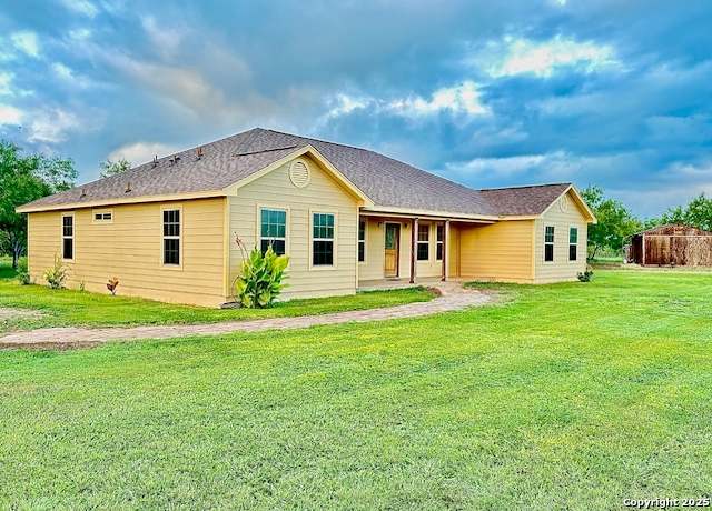 Property at 5476 us Highway 90, Uvalde, TX 78801, 3 beds, 2.5 baths
